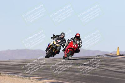 media/Dec-01-2025-Moto Forza (Mon) [[2daa91e15f]]/2-Intermediate Group/Session 2 (Turns 9 and 10)/